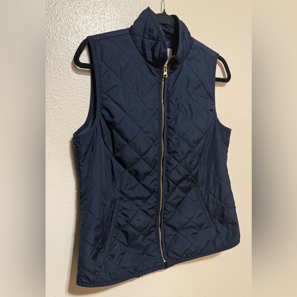 Old Navy Navy Quilted Vest Lightweight Puffer Zip Front Layering Jacket Size M - Picture 4 of 4